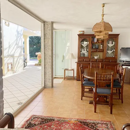 La Depandance Di Rosa Locazioni Brevi Semesterbostad *