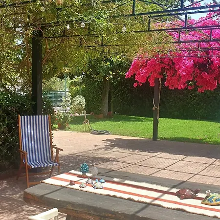 La Depandance Di Rosa Locazioni Brevi Semesterbostad *